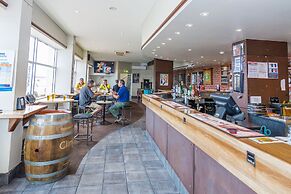 Merimbula Lakeview Hotel