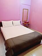 Royal Land Mae Klong Hotel