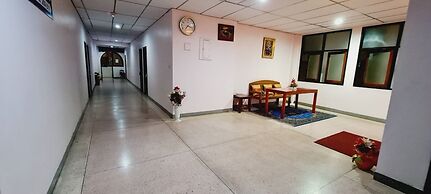 Royal Land Mae Klong Hotel