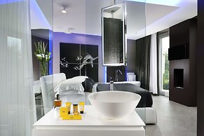 Sole in Me by Altoborgo