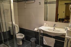 Thermios Apollon Hotel