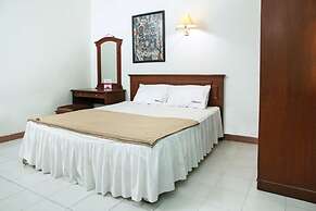 RedDoorz near UPN Veteran