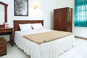 RedDoorz near UPN Veteran