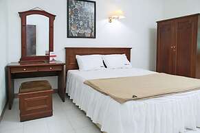 RedDoorz near UPN Veteran