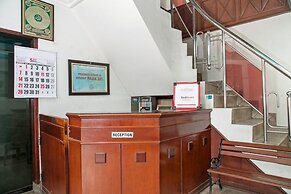 RedDoorz near UPN Veteran