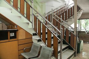 RedDoorz near Juanda International Airport