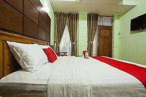 RedDoorz near Juanda International Airport