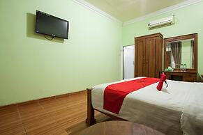 RedDoorz near Juanda International Airport