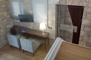 Anthemion Suites & Villas