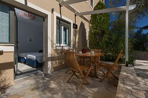 Anthemion Suites & Villas