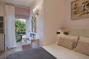 Anthemion Suites & Villas