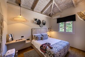 Anthemion Suites & Villas