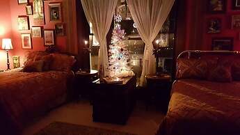 Riverview Mansion Hotel