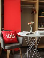 ibis Chengdu West Jingcui Road