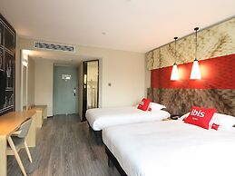 ibis Chengdu West Jingcui Road