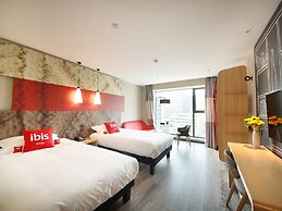 ibis Chengdu West Jingcui Road