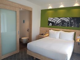 Hampton by Hilton Antwerp Central Station