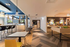 Hampton by Hilton Antwerp Central Station