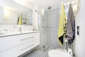 Jaffa Charm Seaview Stay by Sea N' Rent