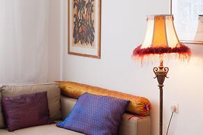 City Escape with Homey Vibes by Sea N Rent