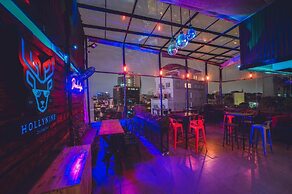 Soft Pillow Hostel - Adults Only