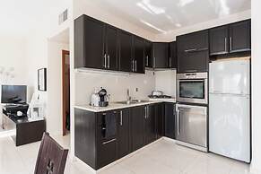 Spacious Duplex with Terrace 3-min From the Beach