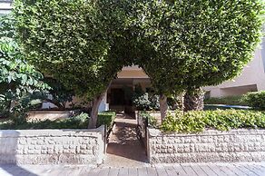 Sea N'Rent - 14 Hirschenberg Tel Aviv