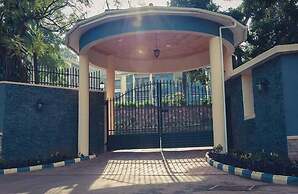 Mayflower Serviced Apartments