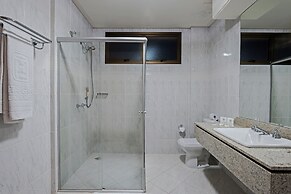 Astron Ponta Grossa Plaza by Nobile