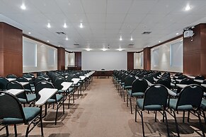 Astron Ponta Grossa Plaza by Nobile