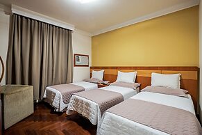 Astron Ponta Grossa Plaza by Nobile