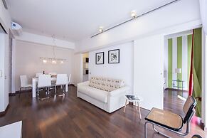 The Square Apartment