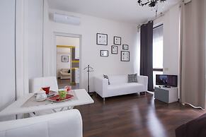 The Square Apartment