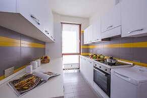 The Square Apartment