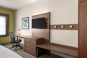 Holiday Inn Express & Suites West Des Moines - Jordan Creek by IHG