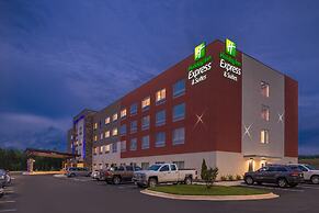 Holiday Inn Express & Suites Farmville by IHG