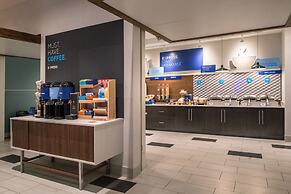 Holiday Inn Express & Suites Farmville by IHG