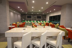 CHN Hotel Monterrey Aeropuerto, Trademark by Wyndham