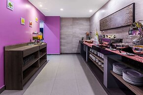 CHN Hotel Monterrey Aeropuerto, Trademark by Wyndham