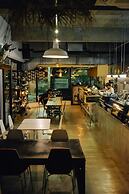 AIEN Coffee and hostel