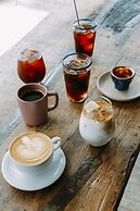 AIEN Coffee and hostel