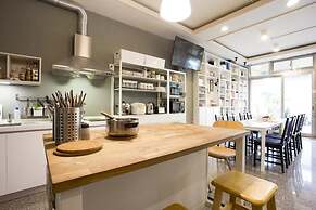 Dali Yi International Hostel