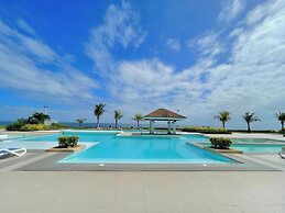 Arterra Hotel and Resort