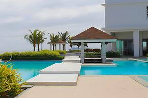 Arterra Hotel and Resort