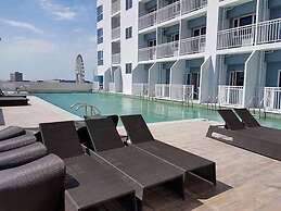 SeaBreeze at Breeze Residences