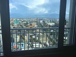 SeaBreeze at Breeze Residences