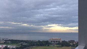 SeaBreeze at Breeze Residences