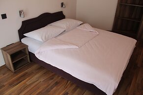 Hotel Mladost