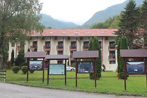 Hotel Mladost