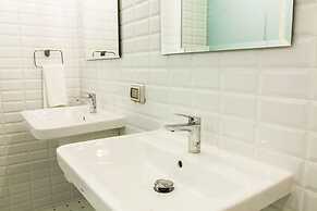 Travel Light Hostel Pattaya